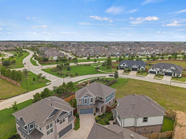 7611 Swooping Swallow Lane, Katy, TX 77493