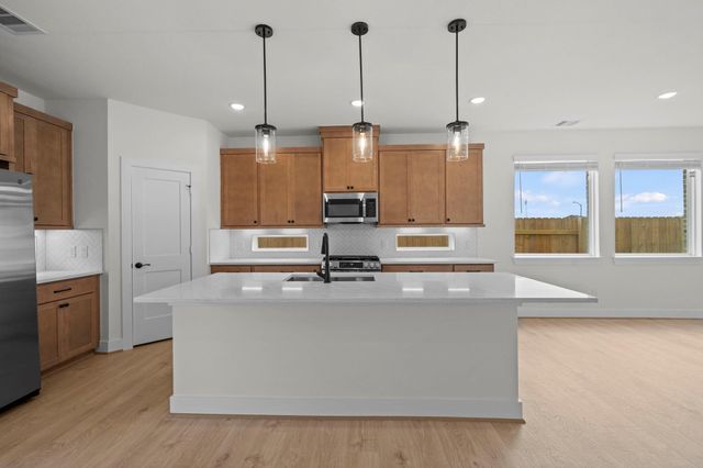 7611 Swooping Swallow Lane, Katy, TX 77493