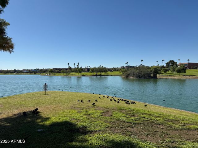 16819 E GUNSIGHT Drive A6, Fountain Hills, AZ 85268