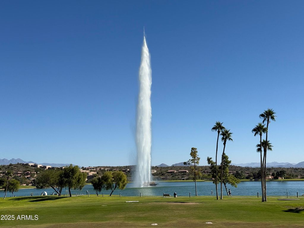 16819 E GUNSIGHT Drive A6, Fountain Hills, AZ 85268