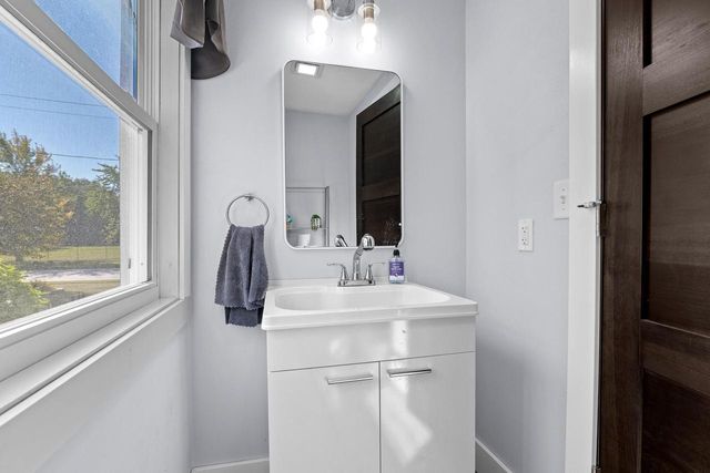 3912 Wildwood DRIVE, Manitowoc, WI 54220