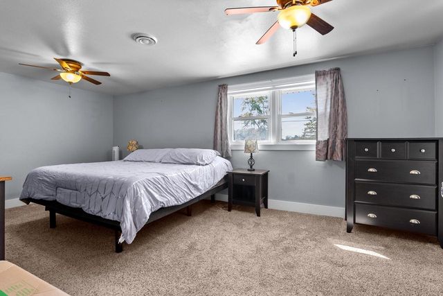 3912 Wildwood DRIVE, Manitowoc, WI 54220