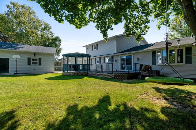 3912 Wildwood DRIVE, Manitowoc, WI 54220