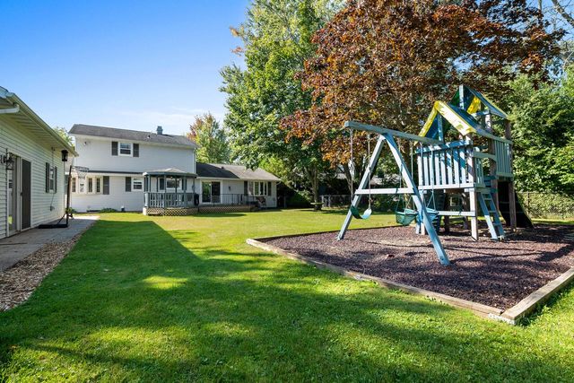 3912 Wildwood DRIVE, Manitowoc, WI 54220