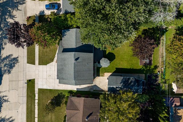 3912 Wildwood DRIVE, Manitowoc, WI 54220