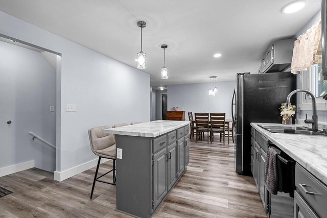 3912 Wildwood DRIVE, Manitowoc, WI 54220