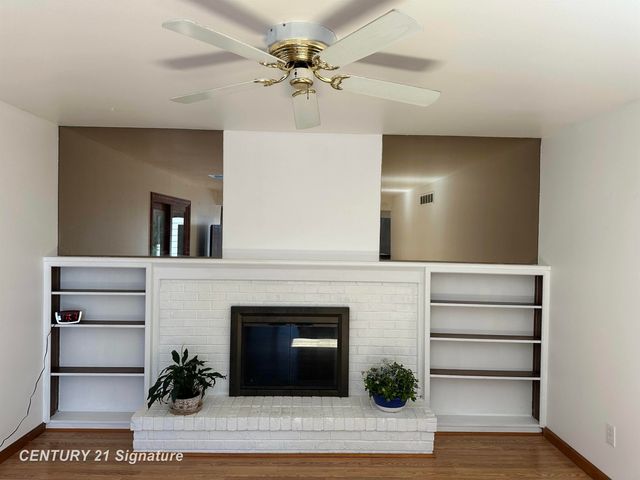 312 Sunrise Drive, Flushing, MI 48433