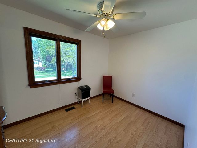312 Sunrise Drive, Flushing, MI 48433