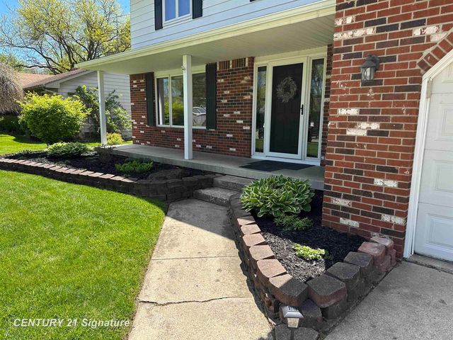 312 Sunrise Drive, Flushing, MI 48433