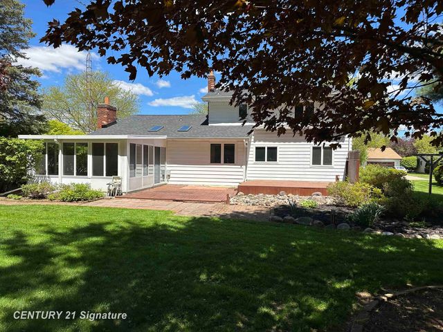 312 Sunrise Drive, Flushing, MI 48433