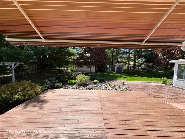 312 Sunrise Drive, Flushing, MI 48433