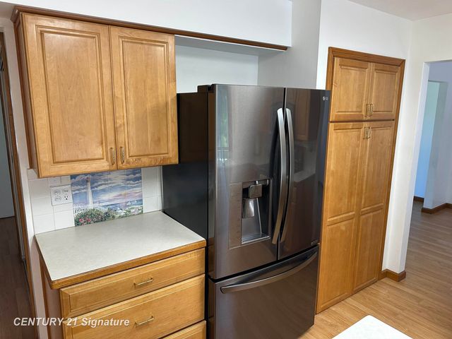 312 Sunrise Drive, Flushing, MI 48433