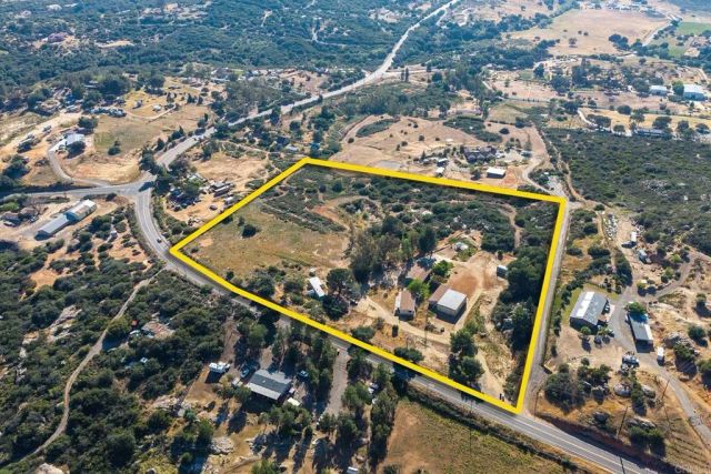 22170 JAPATUL VALLEY RD, Alpine, CA 91901