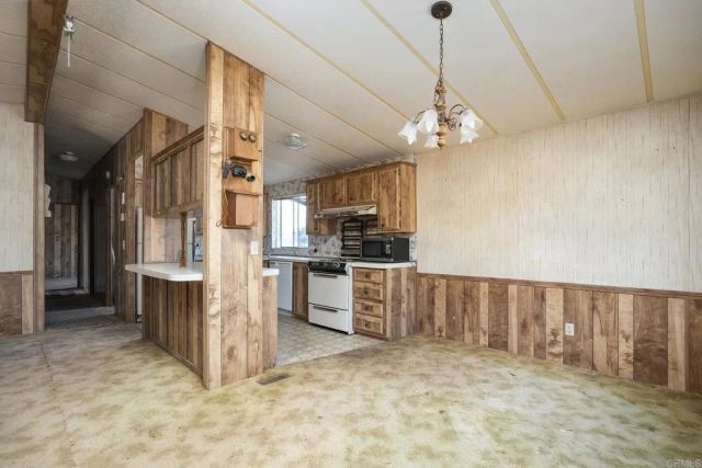 22170 JAPATUL VALLEY RD, Alpine, CA 91901