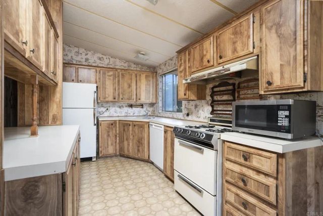 22170 JAPATUL VALLEY RD, Alpine, CA 91901