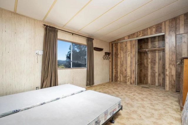 22170 JAPATUL VALLEY RD, Alpine, CA 91901