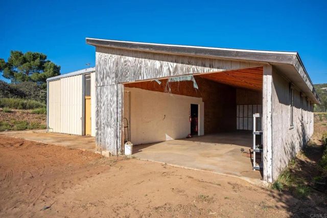 22170 JAPATUL VALLEY RD, Alpine, CA 91901