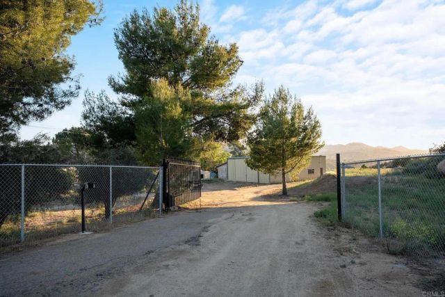 22170 JAPATUL VALLEY RD, Alpine, CA 91901