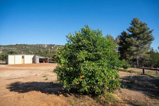 22170 JAPATUL VALLEY RD, Alpine, CA 91901