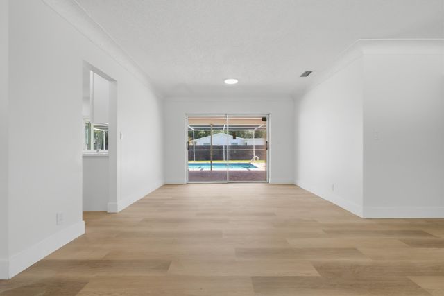 720 NW 67th Avenue, Plantation, FL 33317