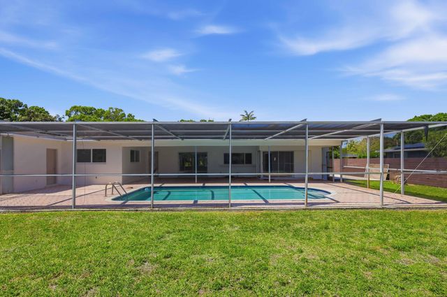 720 NW 67th Avenue, Plantation, FL 33317