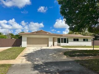 720 NW 67th Avenue, Plantation, FL 33317
