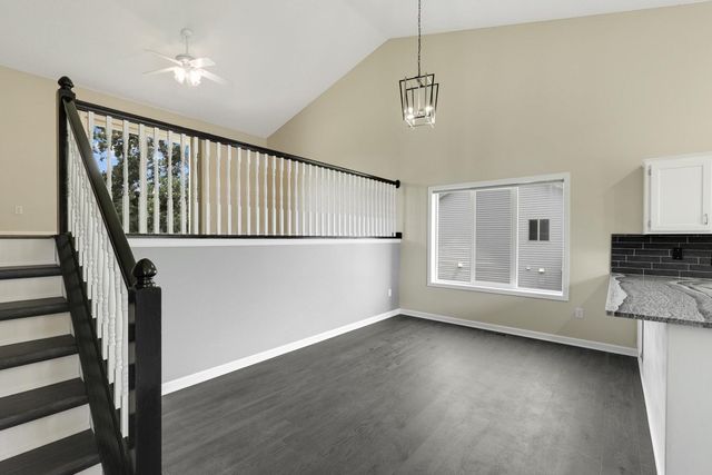 725 103rd Avenue NE, Blaine, MN 55434