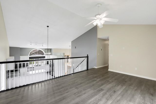 725 103rd Avenue NE, Blaine, MN 55434