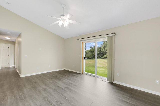725 103rd Avenue NE, Blaine, MN 55434
