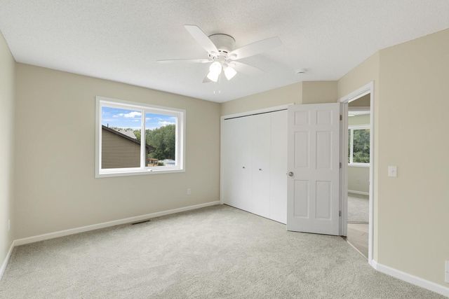 725 103rd Avenue NE, Blaine, MN 55434