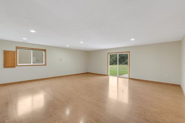 725 103rd Avenue NE, Blaine, MN 55434