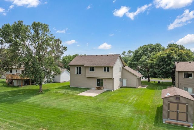725 103rd Avenue NE, Blaine, MN 55434