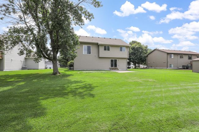725 103rd Avenue NE, Blaine, MN 55434