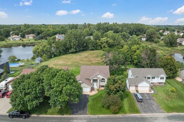 725 103rd Avenue NE, Blaine, MN 55434