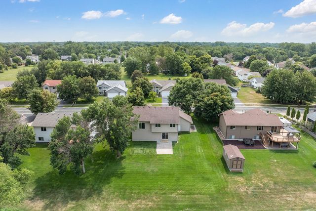 725 103rd Avenue NE, Blaine, MN 55434