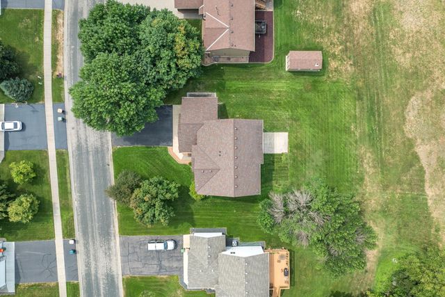 725 103rd Avenue NE, Blaine, MN 55434