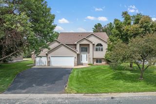 725 103rd Avenue NE, Blaine, MN 55434