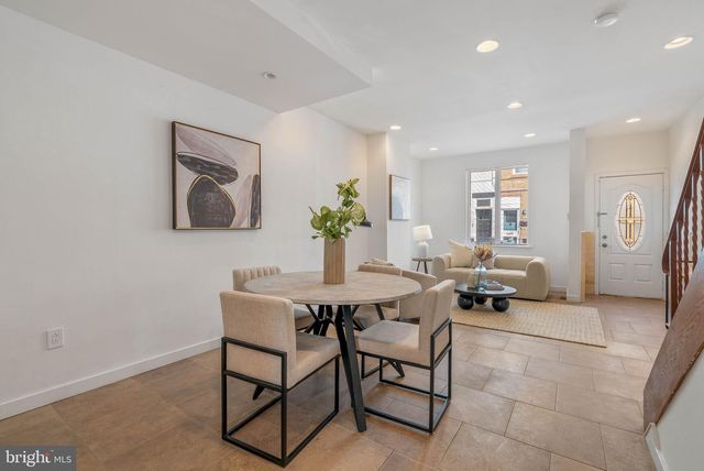 2132 S CHADWICK ST, Philadelphia, PA 19145