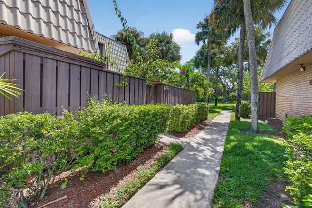 5107 51ST Way, West Palm Beach, FL 33409