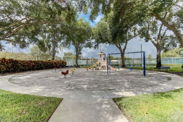 5107 51ST Way, West Palm Beach, FL 33409