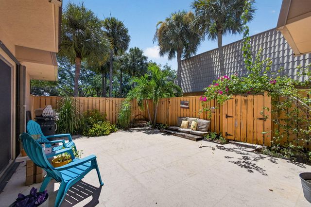 5107 51ST Way, West Palm Beach, FL 33409