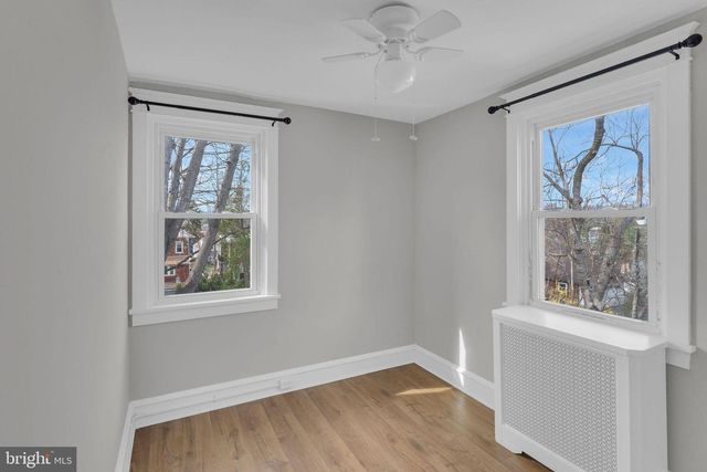 17 E WAVERLY RD, Wyncote, PA 19095