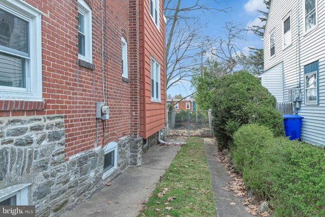 17 E WAVERLY RD, Wyncote, PA 19095