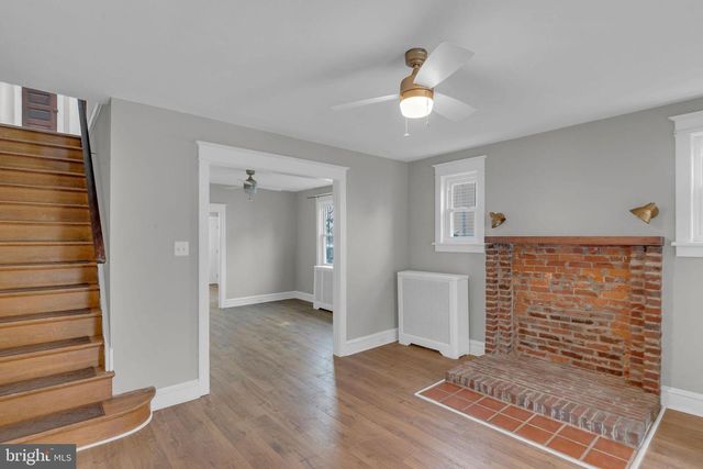 17 E WAVERLY RD, Wyncote, PA 19095