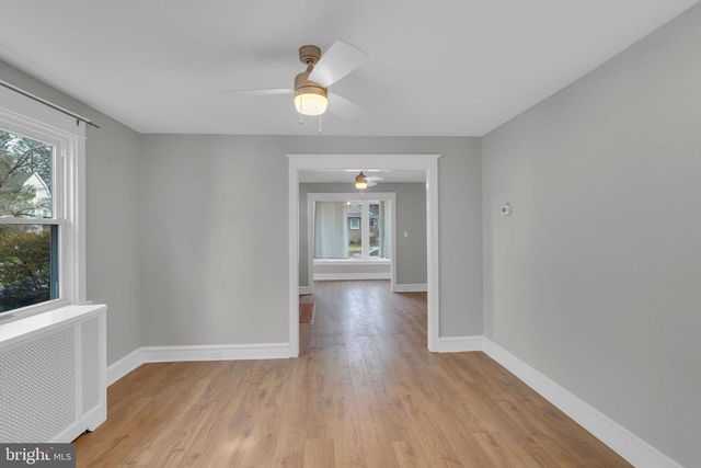 17 E WAVERLY RD, Wyncote, PA 19095