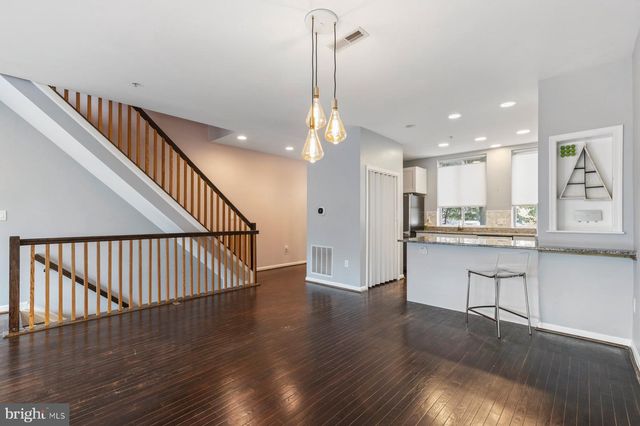 1025 COVINGTON ST, Baltimore, MD 21230