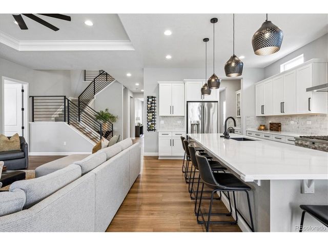 8886 River Peak Cir, Littleton, CO 80125