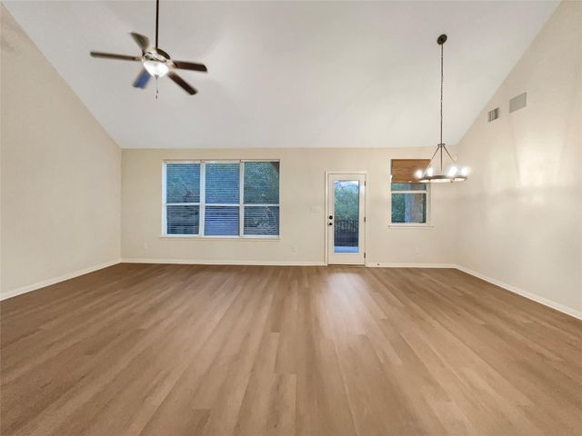 12105 Pepperidge DR, Austin, TX 78739