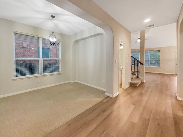 12105 Pepperidge DR, Austin, TX 78739