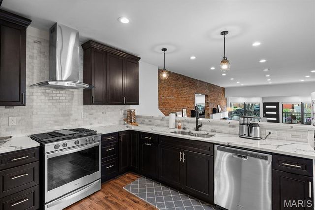 4918 Wise Avenue, St Louis, MO 63110